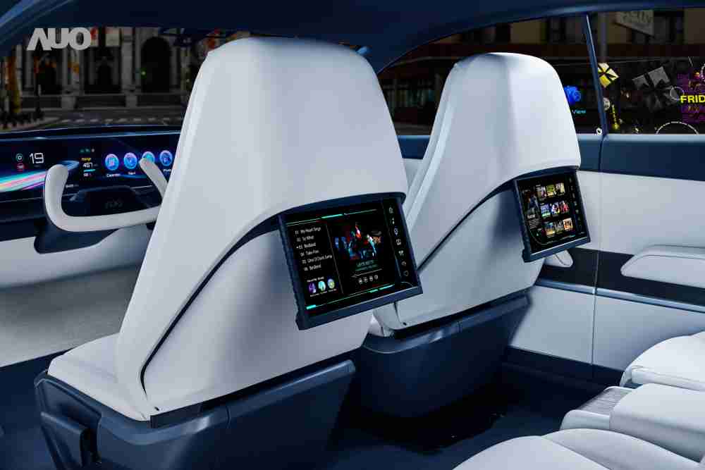 尊龙集团将于CES 展示全新Smart Cockpit 2024，，可紧密串连使用者多元需求，，，并革新座舱内部的应用和设计，，，带来身历其境且引人入胜的视觉飨宴，，满足驾乘人员的全方位体验